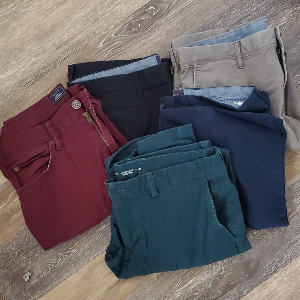 5 Pairs of Gap/Old Navy Men's khakis